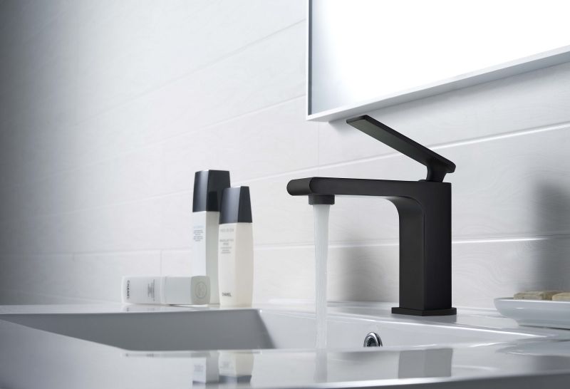 Смеситель для раковины Timo Anni 2761/03F Черный, артикул 2761/03F