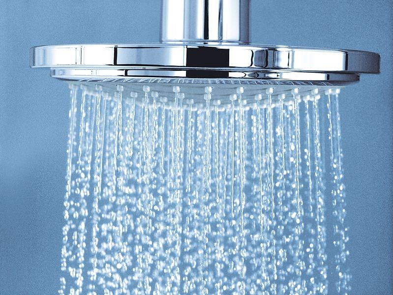 Верхний душ GROHE Euphoria Cosmopolitan, 1 режим, диаметр 160 мм, с ограничением расхода воды, хром (28233000) Верхний душ GROHE Euphoria Cosmopolitan, 1 режим, диаметр 160 мм, с ограничением расхода воды, хром (28233000)
