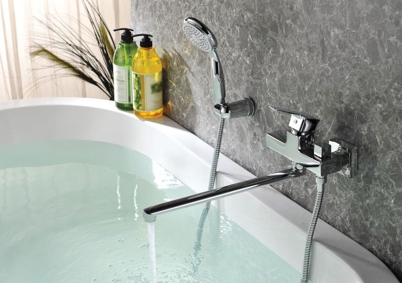 Смеситель для ванны Lemark Basis LM3617C универсальный Хром