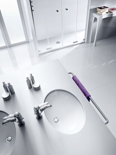 Раковина Roca Grand Berna 55 327899000 Белая Раковина Roca Grand Berna 55 327899000 Белая