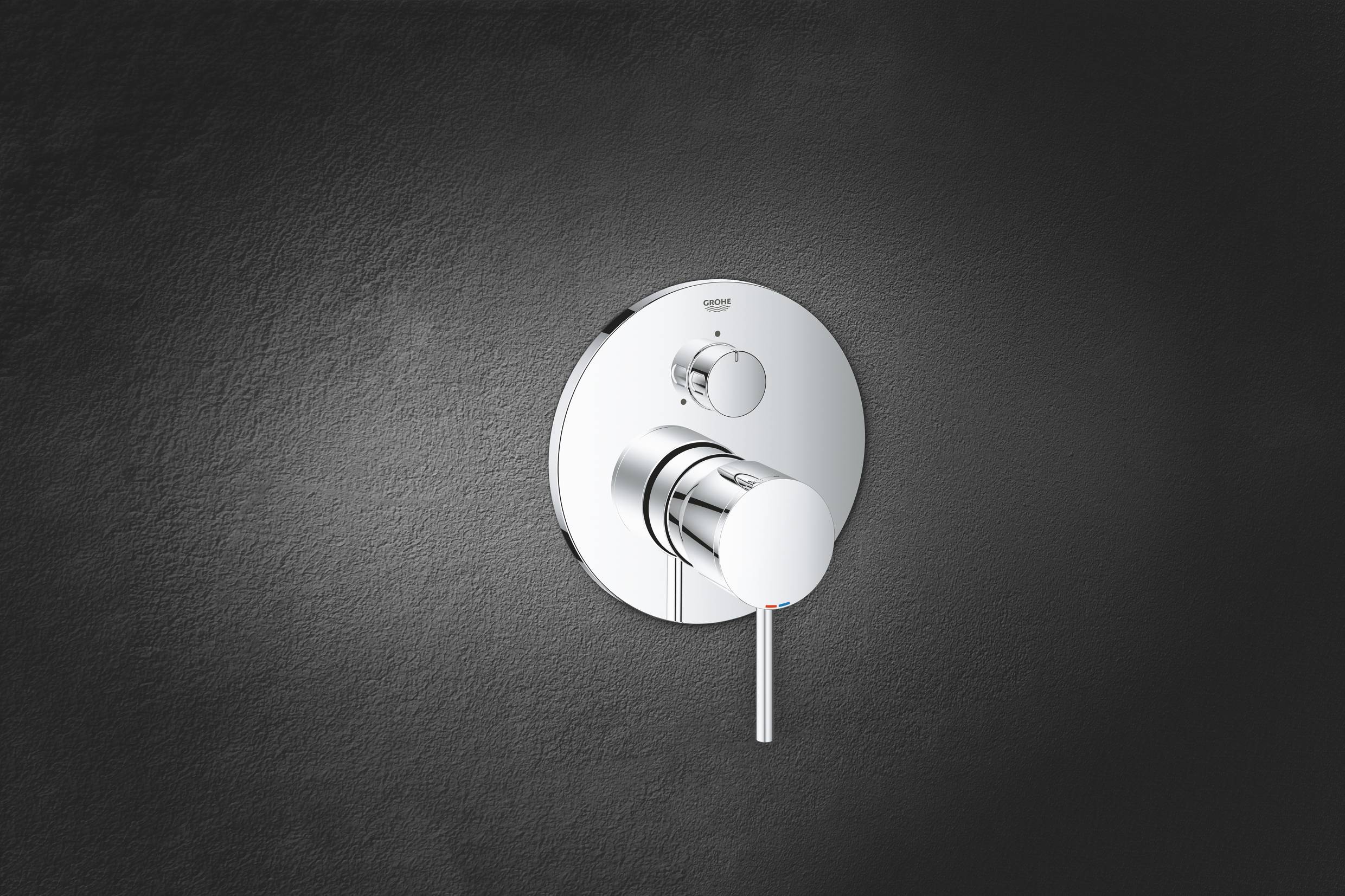 Внешняя часть смесителя для ванны GROHE Atrio New с переключателем на 3 положения, хром (24096003) Внешняя часть смесителя для ванны GROHE Atrio New с переключателем на 3 положения, хром (24096003)