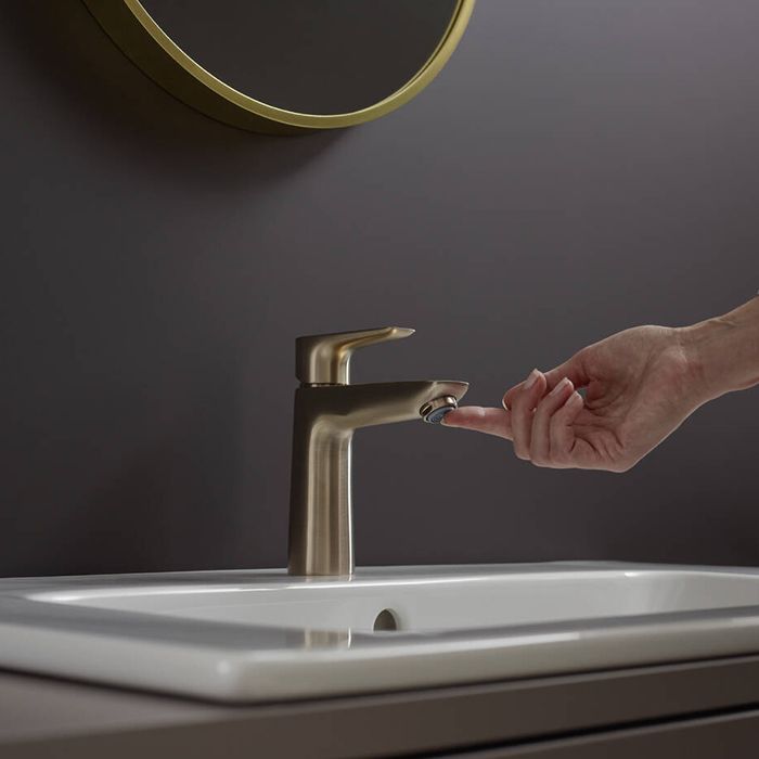 Смеситель для раковины, Hansgrohe, Talis, тип открывания воды-однорычажный, тип регулирования воды-керамический узел смешивания, отверстия для монтажа-1, высота, мм-162, вынос излива, мм-112, цвет-шлифованная бронза Смеситель для раковины, Hansgrohe, Talis, тип открывания воды-однорычажный, тип регулирования воды-керамический узел смешивания, отверстия для монтажа-1, высота, мм-162, вынос излива, мм-112, цвет-шлифованная бронза