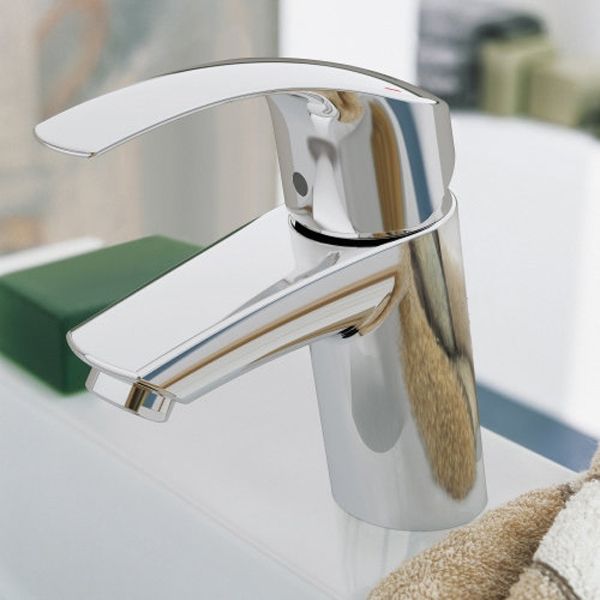 Смеситель для раковины GROHE Eurosmart New с цепочкой, S-size, хром (23372002) Смеситель для раковины GROHE Eurosmart New с цепочкой, S-size, хром (23372002)