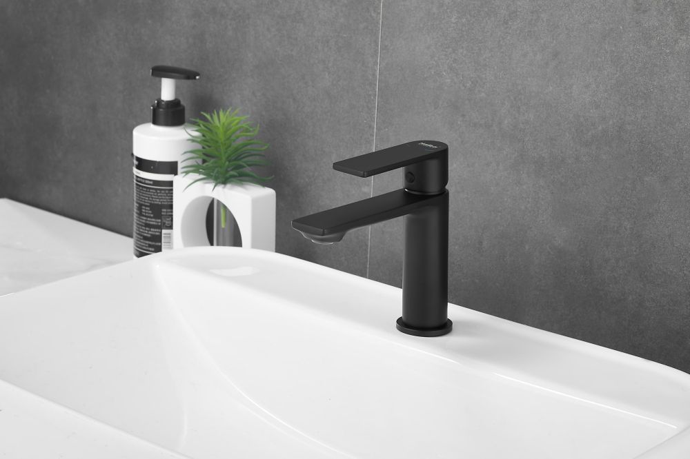 Смеситель для раковины Haiba HB10639-7, черный