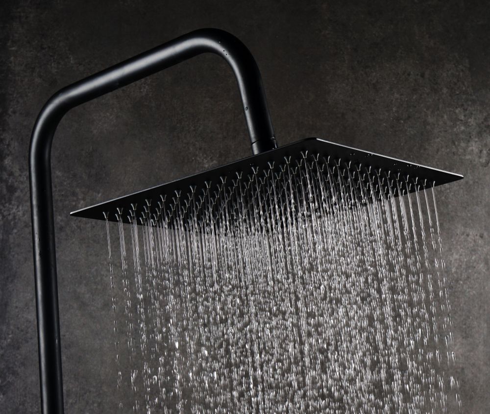 AQG Alpha, душевая колонна регулируемая по высоте 95-150 см, cо смесителем и квадратным верхним душем 25х25 см, цвет черный матовый, артикул 21NITC25ALA05