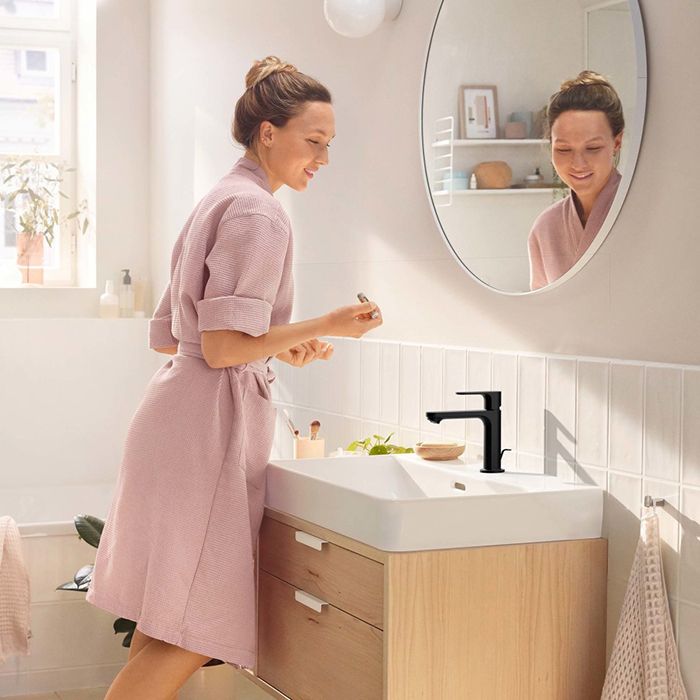 Смеситель для раковины, Hansgrohe, Rebris S, тип открывания воды-однорычажный, тип регулирования воды-керамический картридж, монтаж-на раковину/столешницу, отверстия для монтажа-1, высота, мм-168, вынос излива, мм-133, тип излива-неподвижный, донный клапа Смеситель для раковины, Hansgrohe, Rebris S, тип открывания воды-однорычажный, тип регулирования воды-керамический картридж, монтаж-на раковину/столешницу, отверстия для монтажа-1, высота, мм-168, вынос излива, мм-133, тип излива-неподвижный, донный клапа