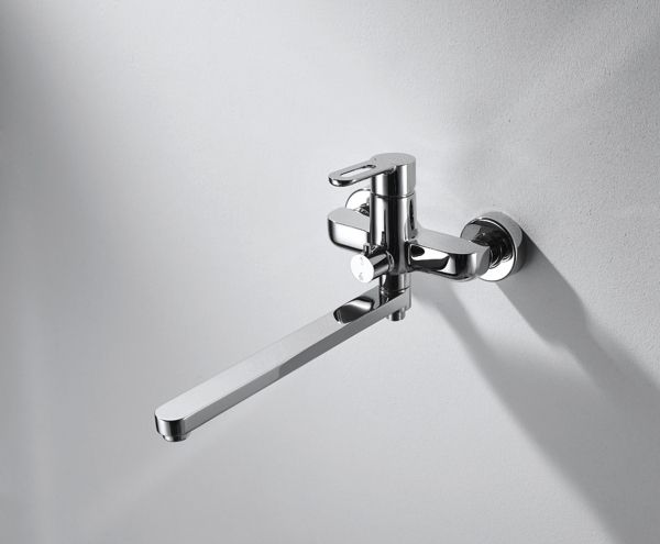 Смеситель для ванны Bravat Stream-D F637163C-LB универсальный Хром