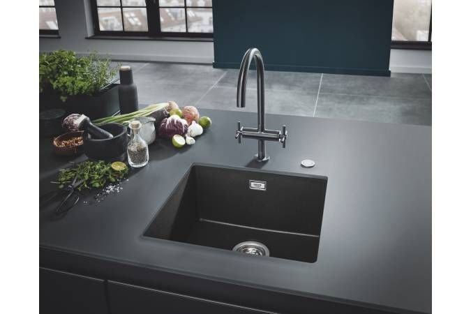Мойка GROHE K700U с одной чашей, 457 x 406 мм, черный гранит (31653AP0) Мойка GROHE K700U с одной чашей, 457 x 406 мм, черный гранит (31653AP0)