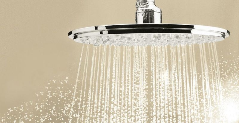 Верхний душ с душевым кронштейном GROHE Rainshower Cosmopolitan, диаметр 210 мм, хром (26171000) Верхний душ с душевым кронштейном GROHE Rainshower Cosmopolitan, диаметр 210 мм, хром (26171000)
