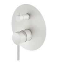 Plumberia Selection IXO Внешняя часть встраив. смесителя д. душа на 2-3 вых.с мех. девиатор, использ.с Box INT9036, накл.d.170mm нерж.сталь, бел.мат.