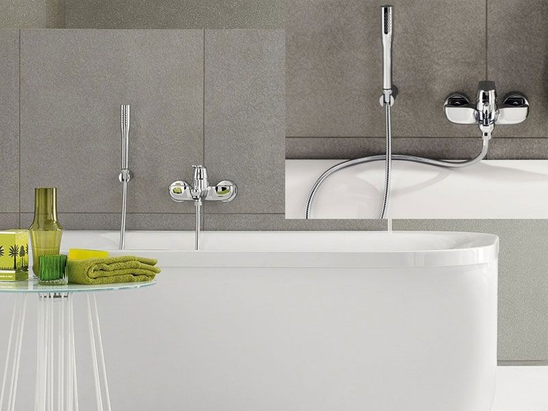 Смеситель для ванны GROHE Eurosmart Cosmopolitan с душевым гарнитуром, хром (32832000) Смеситель для ванны GROHE Eurosmart Cosmopolitan с душевым гарнитуром, хром (32832000)