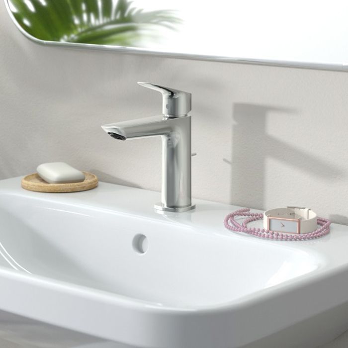 Смеситель для раковины, Hansgrohe, Logis, тип открывания воды-однорычажный, отверстия для монтажа-1, высота, мм-177, вынос излива, мм-121, донный клапан-есть, тип подводки-гипкая, цвет-хром Смеситель для раковины, Hansgrohe, Logis, тип открывания воды-однорычажный, отверстия для монтажа-1, высота, мм-177, вынос излива, мм-121, донный клапан-есть, тип подводки-гипкая, цвет-хром