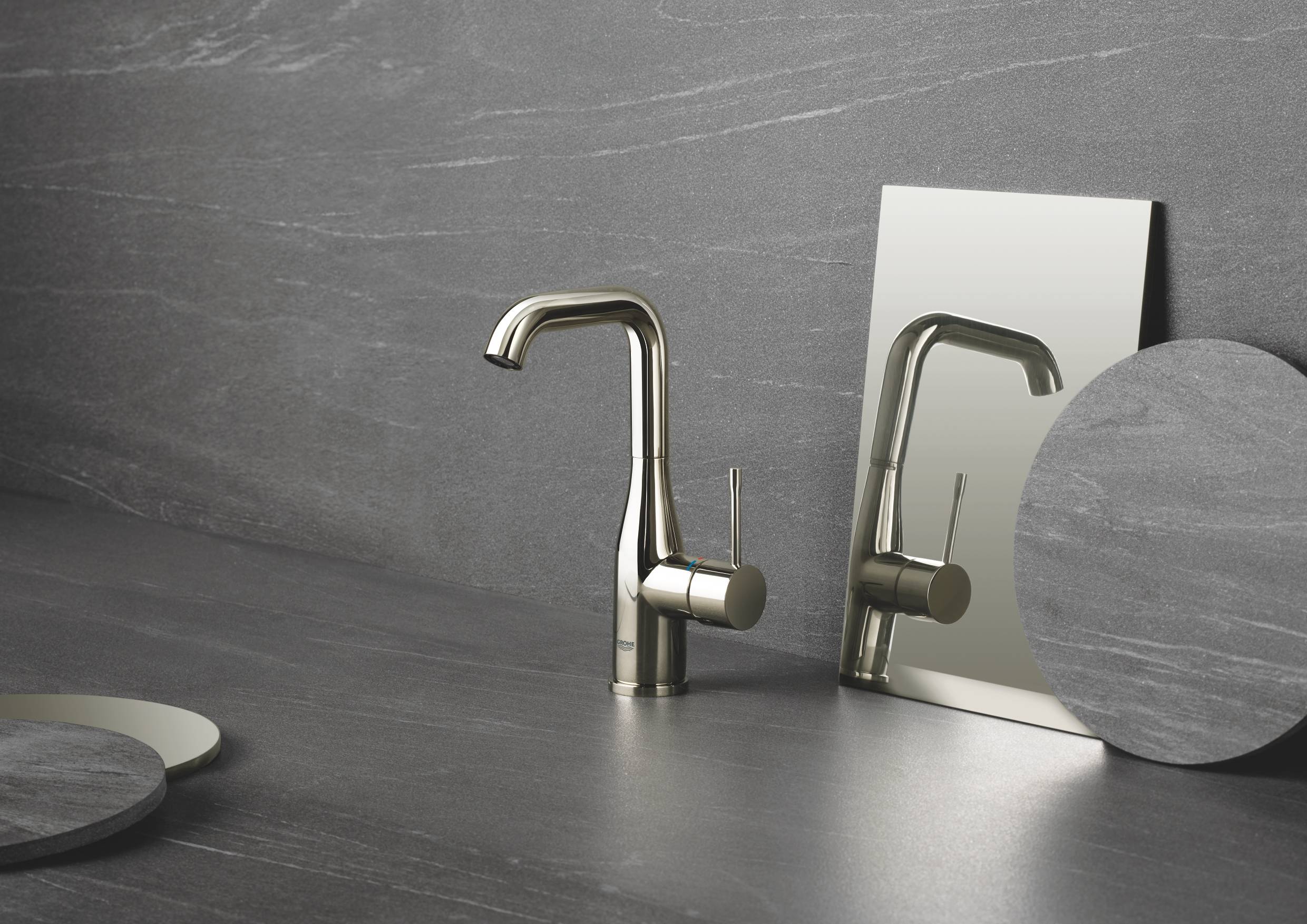 Смеситель для раковины GROHE Essence New, никель глянец (32628BE1) Смеситель для раковины GROHE Essence New, никель глянец (32628BE1)