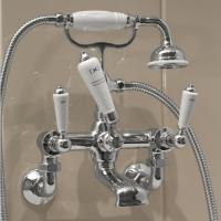 Devon Dandy Смеситель для ванны, монтаж на стену без эксцентриков - межосевое расстояние 194мм, с лейкой и шлангом, цвет: хром