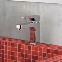 Смеситель для раковины, Cisal, Cubic, тип открывания воды-однорычажный, отверстия для монтажа-1, вынос излива, мм-110, донный клапан-есть, тип подводки-гибкая, стандарт подвода воды-3/8", цвет-Chrome