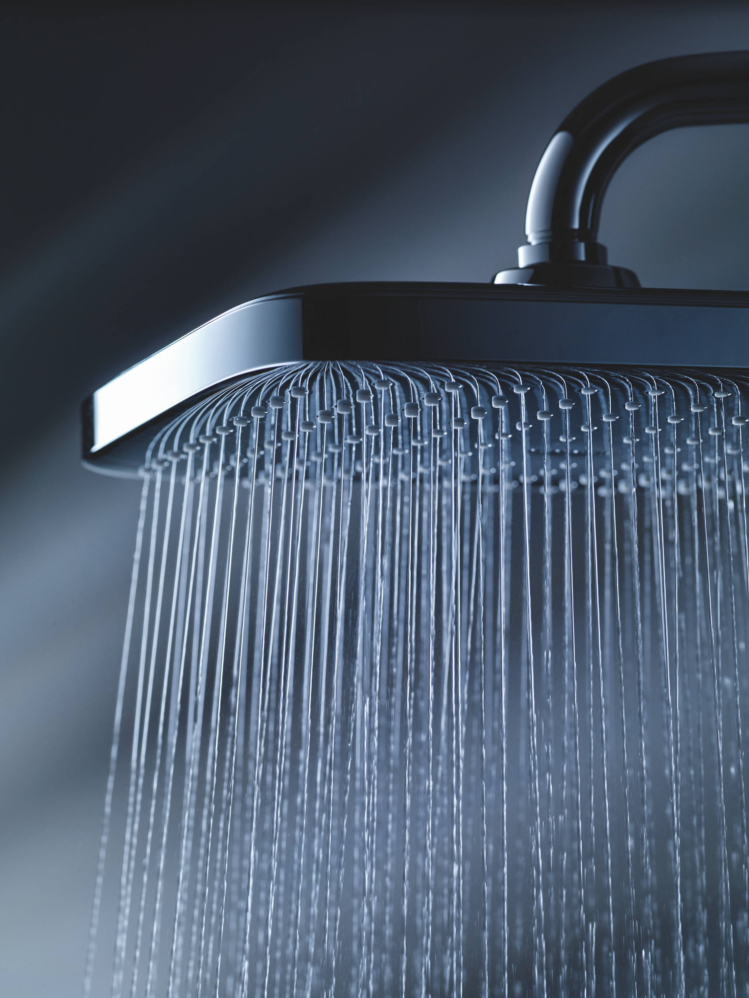 Душевая система GROHE Tempesta Cosmopolitan 250 CUBE с однорычажным смесителем для ванны, излив 202 мм, хром (26693000) Душевая система GROHE Tempesta Cosmopolitan 250 CUBE с однорычажным смесителем для ванны, излив 202 мм, хром (26693000)