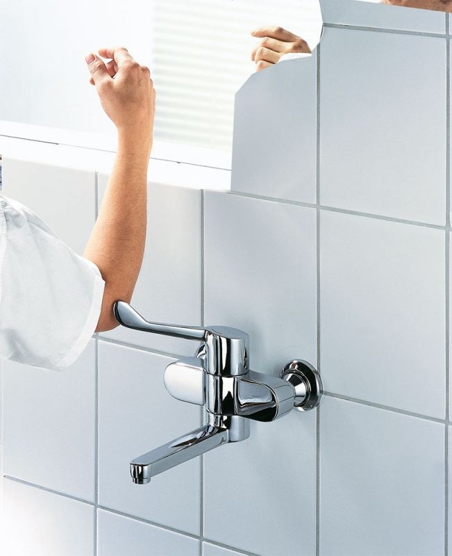 Смеситель для ванны Kludi Medi Care 349210524 Хром Смеситель для ванны Kludi Medi Care 349210524 Хром