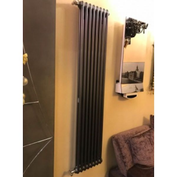 Стальной радиатор Arbonia 2180/08 N12 3/4SF-3 Anthrazit metallic 8 секций с боковым подключением Стальной радиатор Arbonia 2180/08 N12 3/4SF-3 Anthrazit metallic 8 секций с боковым подключением