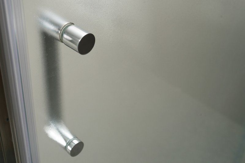Душевой уголок BelBagno Uno R-2 80x80 профиль Хром стекло прозрачное Душевой уголок BelBagno Uno R-2 80x80 профиль Хром стекло прозрачное