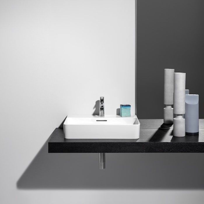Laufen VAL Раковина 550х420х115мм с 1 отв. под смесит, шлифованная снизу, цвет: белый глянец Laufen VAL Раковина 550х420х115мм с 1 отв. под смесит, шлифованная снизу, цвет: белый глянец