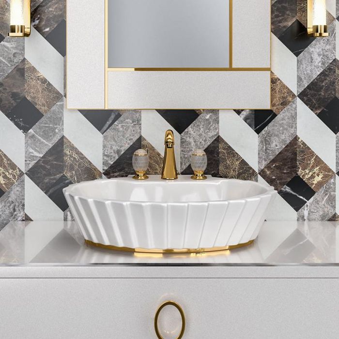 OASIS PLISSE Раковина 655х455х160 мм., для установки на столешницу, с 3 отверстиями для смесителя, окантовка золото, цвет белый