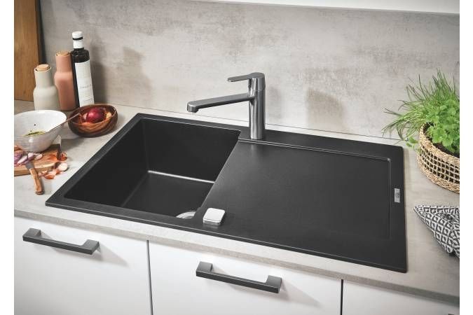 Мойка GROHE K500 с одной чашей, 860 x 500 мм, черный гранит (31644AP0) Мойка GROHE K500 с одной чашей, 860 x 500 мм, черный гранит (31644AP0)