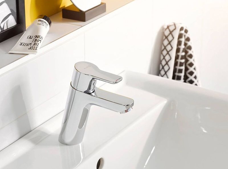 Смеситель для раковины, Kludi, Pure&Easy, тип открывания воды-однорычажный, тип регулирования воды-керамический картридж, монтаж-на раковину/столешницу, отверстия для монтажа-1, высота, мм-145, вынос излива, мм-120, донный клапан-есть, тип подводки-гибкая Смеситель для раковины, Kludi, Pure&Easy, тип открывания воды-однорычажный, тип регулирования воды-керамический картридж, монтаж-на раковину/столешницу, отверстия для монтажа-1, высота, мм-145, вынос излива, мм-120, донный клапан-есть, тип подводки-гибкая