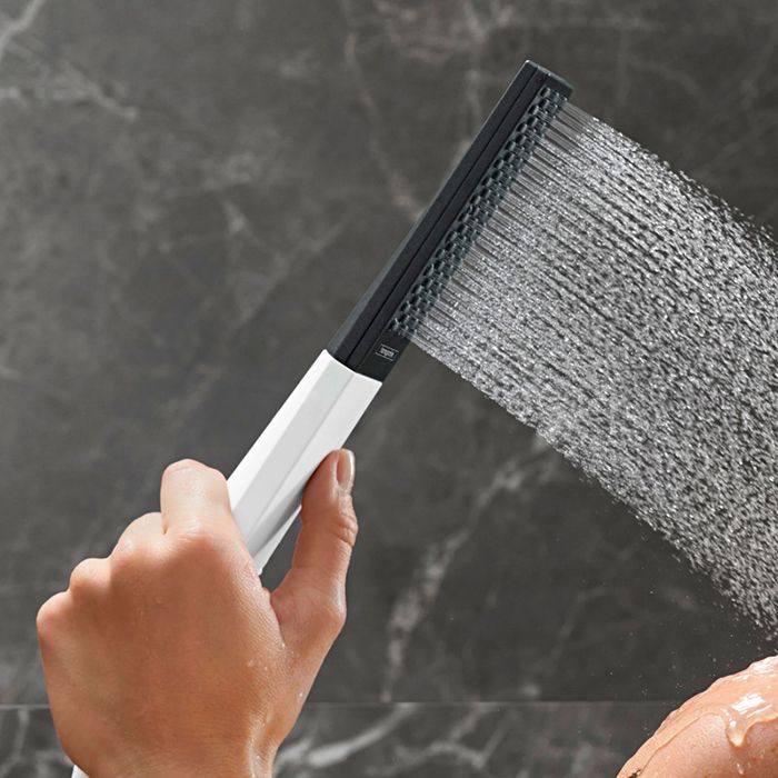 Ручной душ, Hansgrohe, Rainfinity, "палочка", размер душевого диска, мм-100, форма-прямоугольная, тип струи-PowderRain, соединительная резьба G ½, цвет-матовый белый Ручной душ, Hansgrohe, Rainfinity, "палочка", размер душевого диска, мм-100, форма-прямоугольная, тип струи-PowderRain, соединительная резьба G ½, цвет-матовый белый