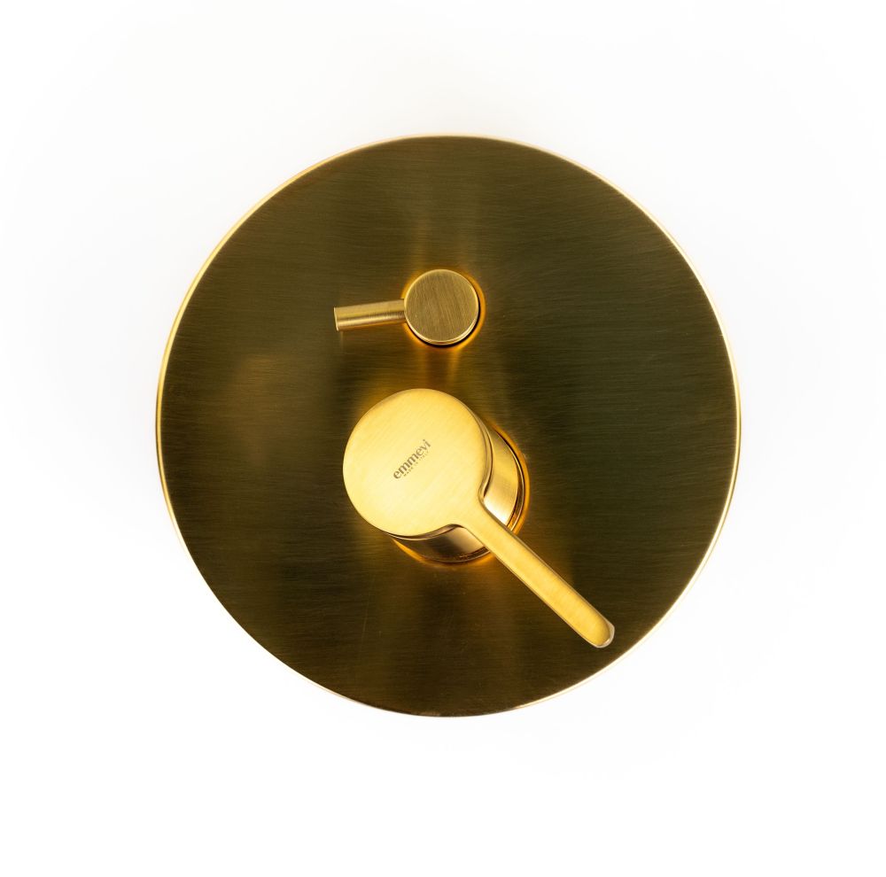 Emmevi Filobrass, однорычажный (со стержнем) встраиваемый смеситель для душа на 3 выхода, цвет зачищенное золото