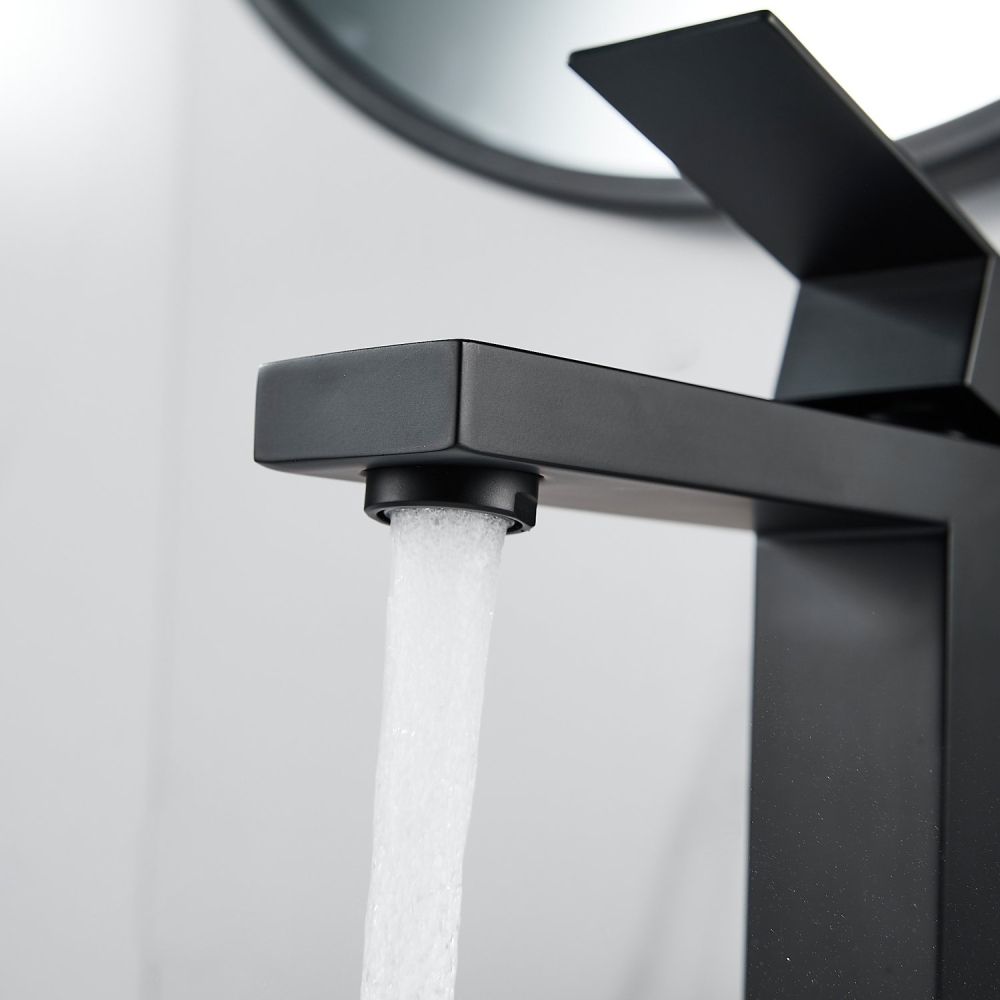 Смеситель для раковины Shevanik S7001H, черный