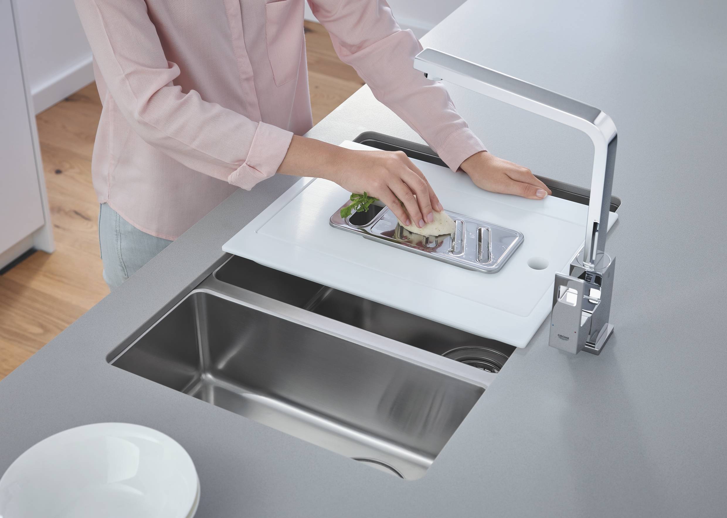 Мойка GROHE из нержавеющей стали, 1,5 чаши, основная чаша слева, монтаж под столешницу, K700U 80-S 76/45 1.5 (31575SD0)