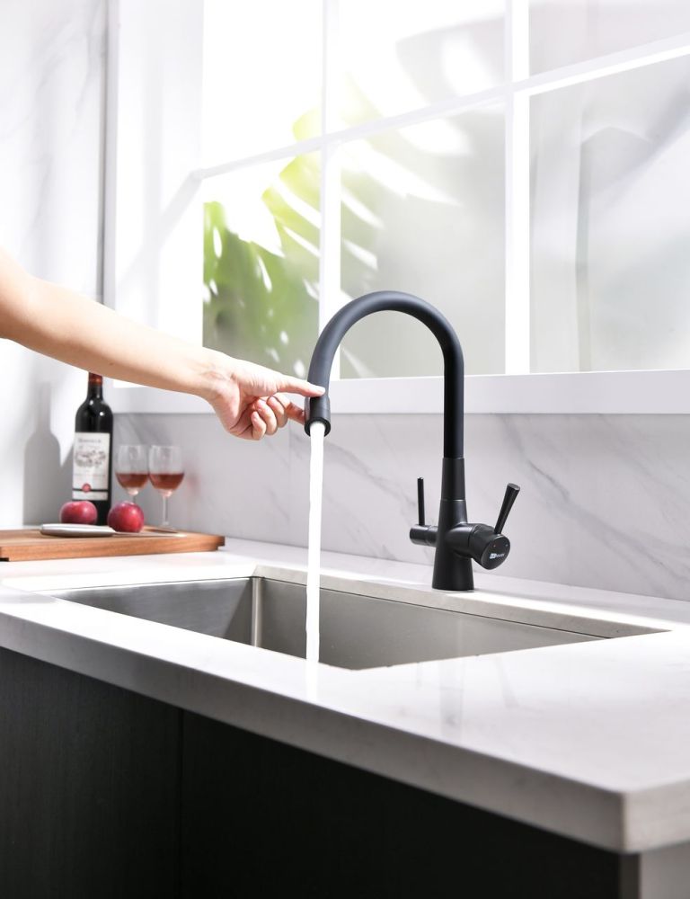 Смеситель для кухни Lemark Comfort с подключением к фильтру с питьевой водой (LM3075BL), артикул LM3075BL