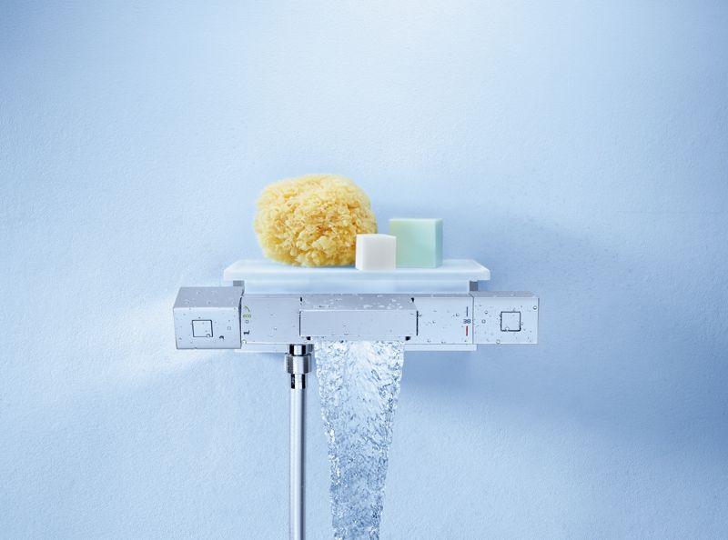 Термостатический смеситель для ванны GROHE Grohtherm Cube с полочкой, хром (34502000) Термостатический смеситель для ванны GROHE Grohtherm Cube с полочкой, хром (34502000)