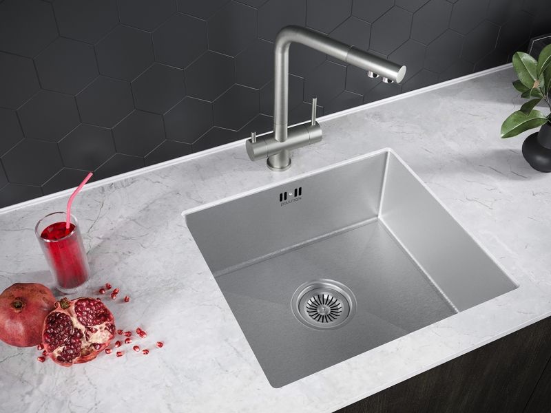 Кухонная мойка Paulmark Lassan 44 PM904444-BS Брашированная сталь