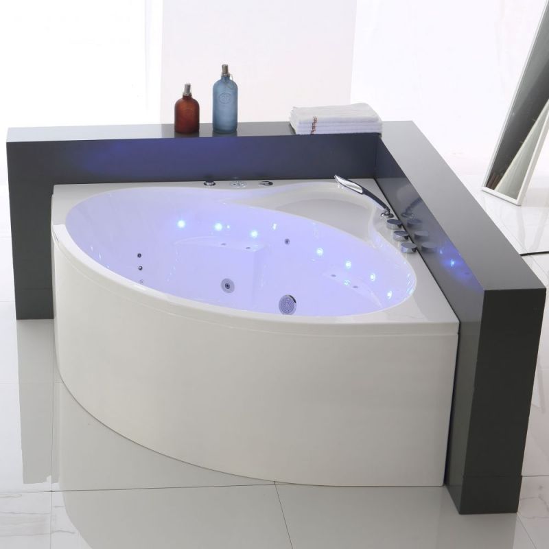 Акриловая ванна SSWW A1903 CGSP 140х140 с гидромассажем