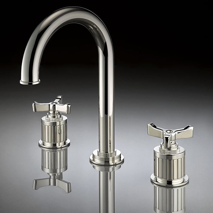 THG HAMPTONS Смеситель для раковины на 3 отверстия, в комплекте с донным клапаном, цвет хром