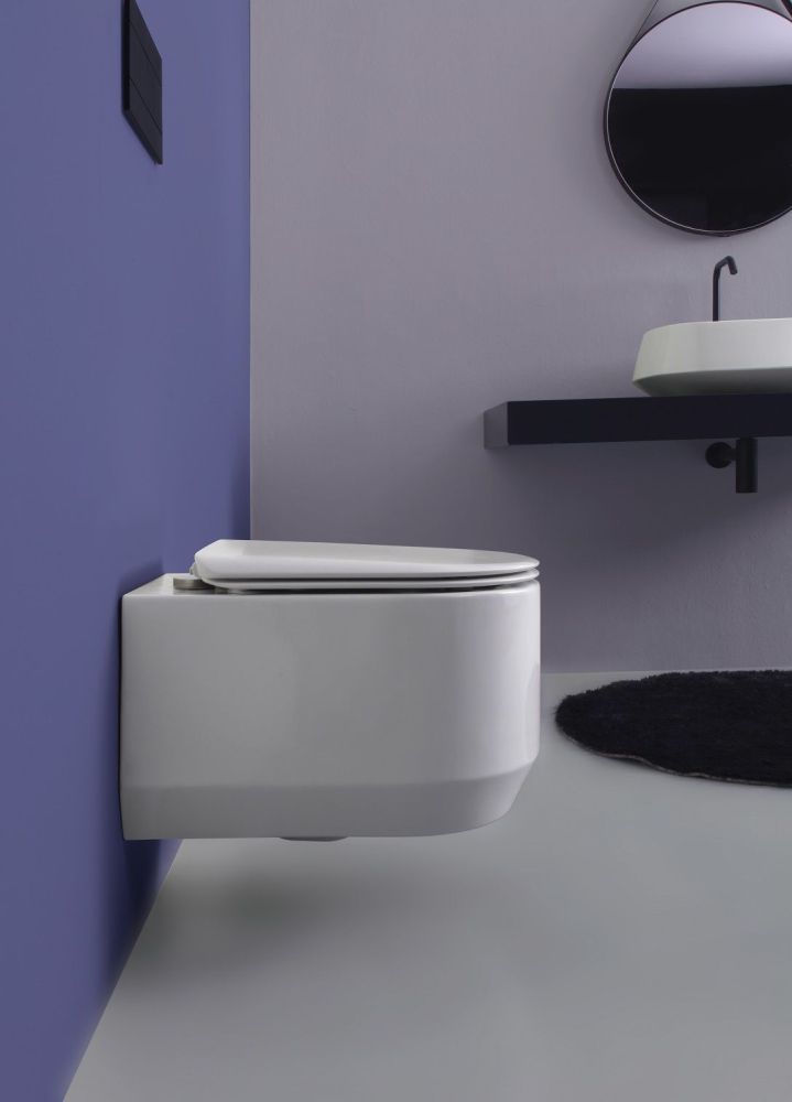 White Ceramic Tao, подвесной безободковый унитаз 53x38x32,5h см, в комплекте с крепежом и сиденьем микролифт WC108S-SL, цвет белый глянцевый, артикул W1080301