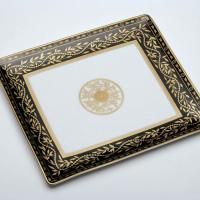 THG MARQUISE NOIR DECOR OR Поднос керамический 122х110 мм., настольный, small size, декор черный/золото, цвет белый