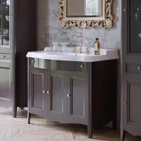 TW Veronica, База с раковиной Simas AR874bi*1 105*56см, с 1отв.,  2 верх.ящ. 3 распашные дверки, доводч. Blum, ручки: Riflesso бронза, цвет: GRIGIO TW Veronica, База с раковиной Simas AR874bi*1 105*56см, с 1отв.,  2 верх.ящ. 3 распашные дверки, доводч. Blum, ручки: Riflesso бронза, цвет: GRIGIO