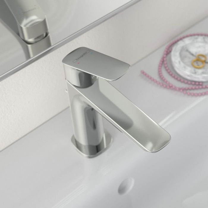 Смеситель для раковины, Hansgrohe, Logis, тип открывания воды-однорычажный, отверстия для монтажа-1, высота, мм-177, вынос излива, мм-121, донный клапан-есть, тип подводки-гипкая, цвет-хром Смеситель для раковины, Hansgrohe, Logis, тип открывания воды-однорычажный, отверстия для монтажа-1, высота, мм-177, вынос излива, мм-121, донный клапан-есть, тип подводки-гипкая, цвет-хром