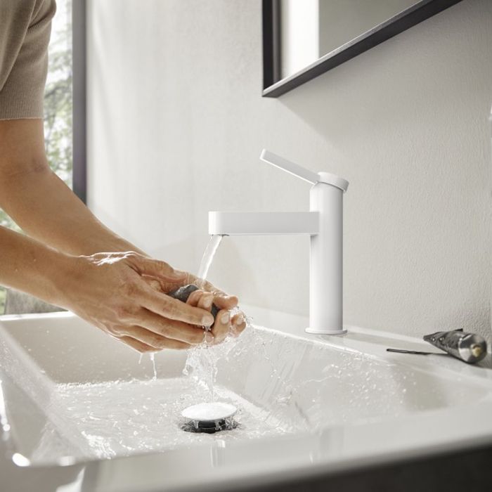 Смеситель для раковины, Hansgrohe, Finoris, тип открывания воды-однорычажный, тип регулирования воды-керамический картридж, монтаж-на раковину/столешницу, отверстия для монтажа-1, высота, мм-182, вынос излива, мм-139, донный клапан-есть, тип подводки-гибк Смеситель для раковины, Hansgrohe, Finoris, тип открывания воды-однорычажный, тип регулирования воды-керамический картридж, монтаж-на раковину/столешницу, отверстия для монтажа-1, высота, мм-182, вынос излива, мм-139, донный клапан-есть, тип подводки-гибк