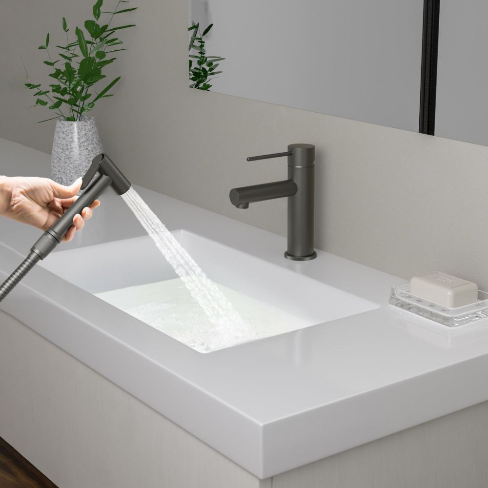 Смеситель для раковины с гигиеническим душем Timo Saona черное золото (2360/18G), артикул 2360/18G