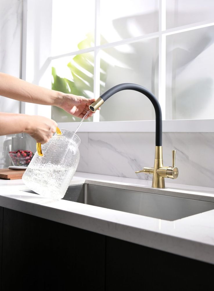 Смеситель для кухни Lemark Comfort с подключением к фильтру с питьевой водой (LM3075B), артикул LM3075B