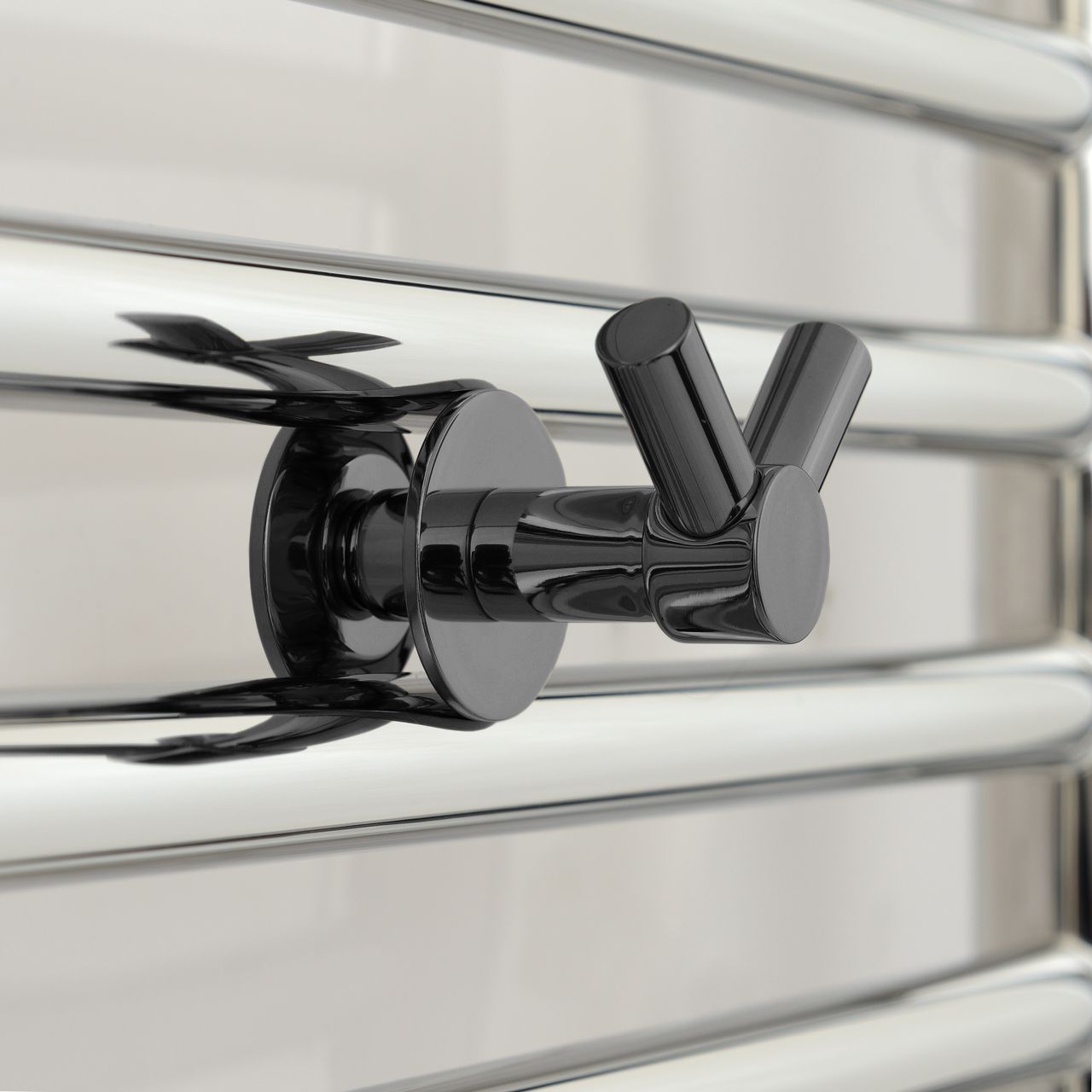 Крючок, Сунержа, ВИКТОРИЯ, двойной, ширина, мм-50, глубина, мм-50, высота, мм-50, тип установки-между перемычками полотенцесушителя, для водяных и электрических моделей, материал-нержавеющая сталь, крепления в комплекте, цвет-черный хром