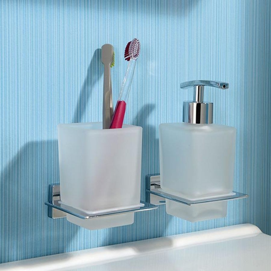 Дозатор APOLLO стеклянный матовый, 200 мл с держателем, хром, Sapho