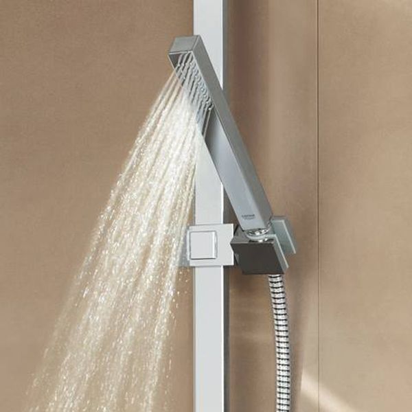 Душевой гарнитур GROHE Euphoria Cube+ (ручной душ, штанга 600 мм, шланг 1750 мм), хром (27891000) Душевой гарнитур GROHE Euphoria Cube+ (ручной душ, штанга 600 мм, шланг 1750 мм), хром (27891000)