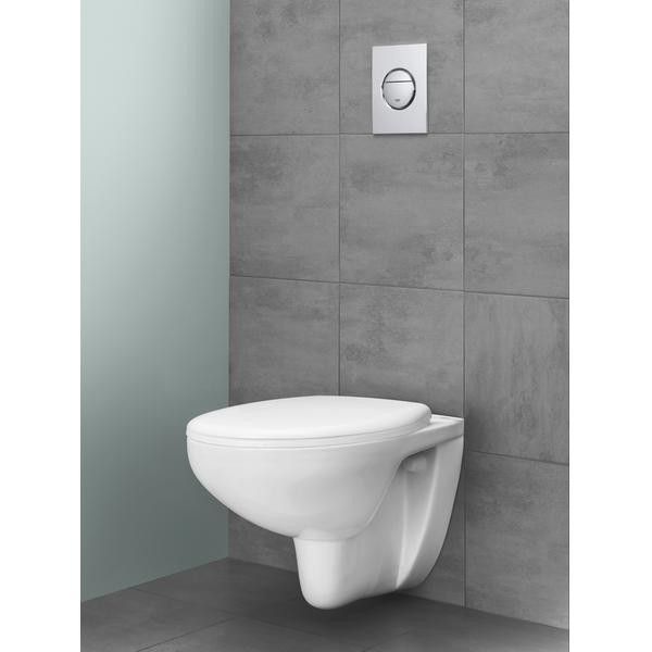 Панель смыва для унитаза GROHE Nova Cosmopolitan, размер S, хром (37601000) Панель смыва для унитаза GROHE Nova Cosmopolitan, размер S, хром (37601000)