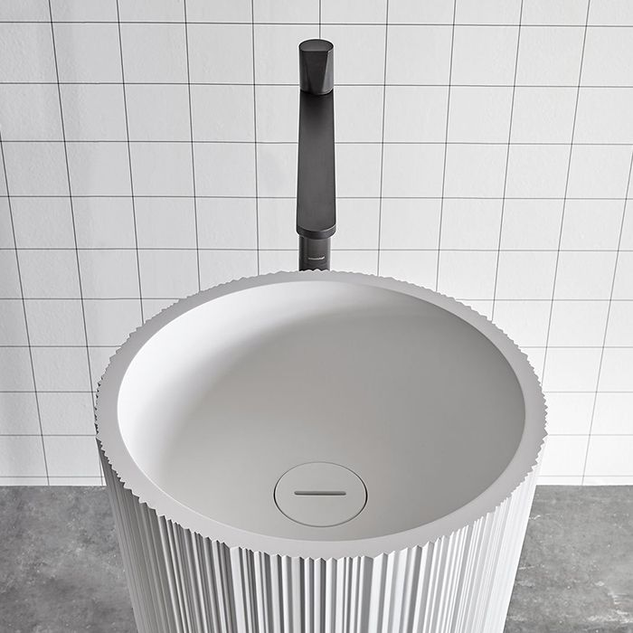 ANTONIO LUPI PLISSE Раковина напольная Ø470х850 мм., слив в пол, с сифоном, донным клапаном и гибким шлангом, Flumood, цвет белый