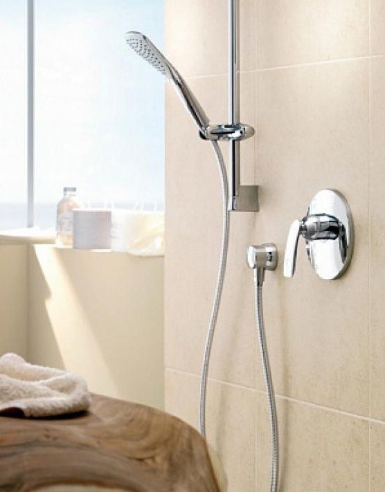 Душевой гарнитур KLUDI FIZZ 6764005-00 (хром/белый, металл/пластик, 160-см), шт Душевой гарнитур KLUDI FIZZ 6764005-00 (хром/белый, металл/пластик, 160-см), шт