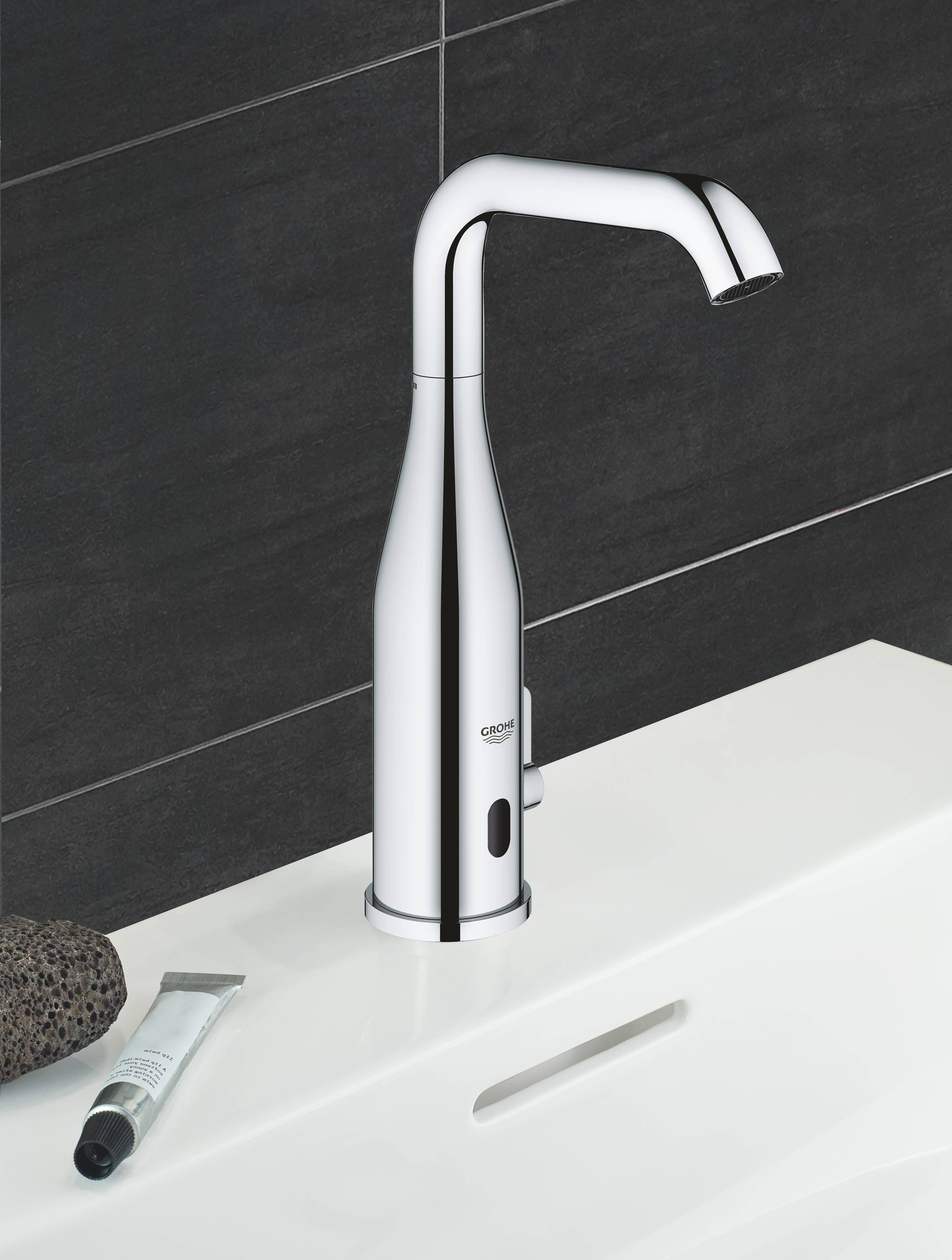 Смеситель инфракрасный для раковины GROHE Essence E, хром (36445000) Смеситель инфракрасный для раковины GROHE Essence E, хром (36445000)